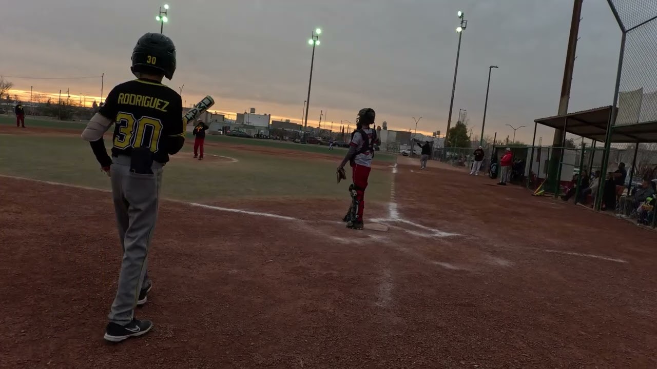 Triple del tremendo Iker Rodriguez por Piratas...
