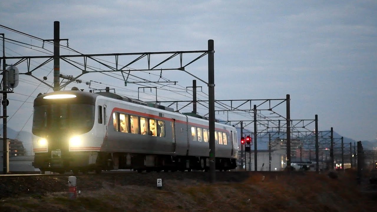 大阪行き特急ひだ36号 2両編成 ＠岐阜貨物ターミナル
