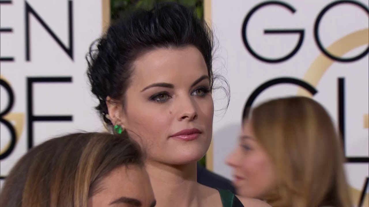 Jamie Alexander Fashion  - Golden Globes 2016