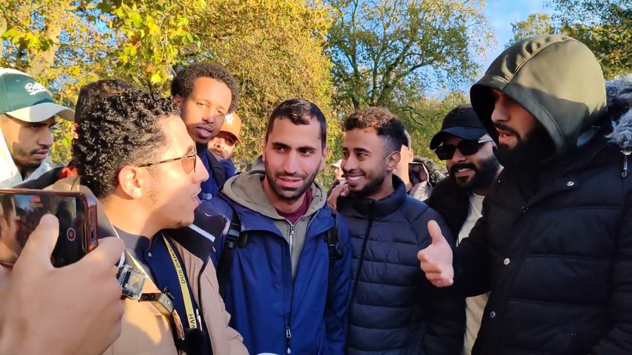 Hidden Shia Tries To Educate Shamsi Gets Ro*asted! Shamsi And Shia Speakers Corner Sam Dawah