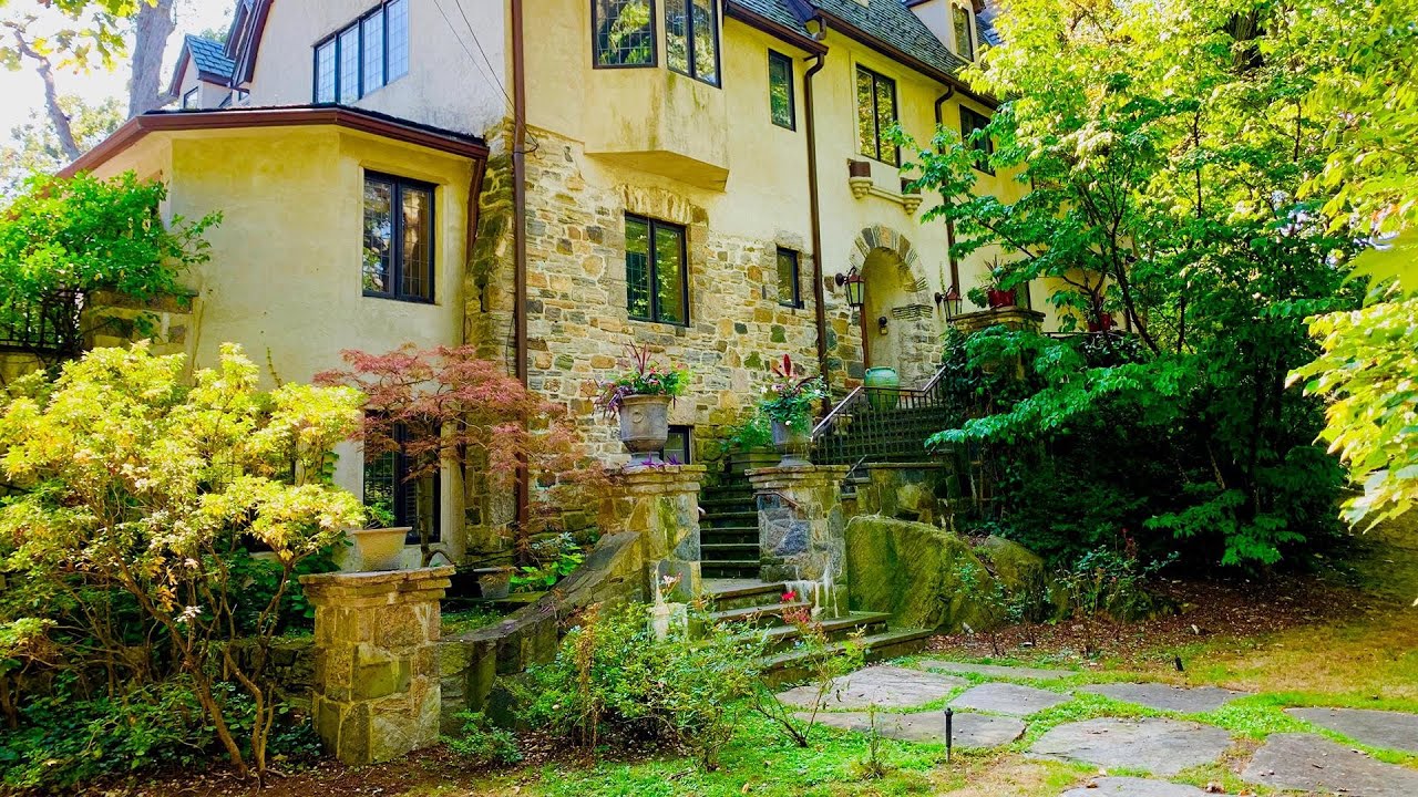 4660 Livingston Avenue  -  Fieldston, New York