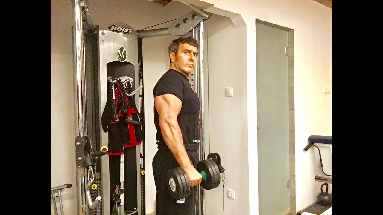 Les Secrets de Muscu de Delavier video 10 ( la triplette pour sortir des deltoides)