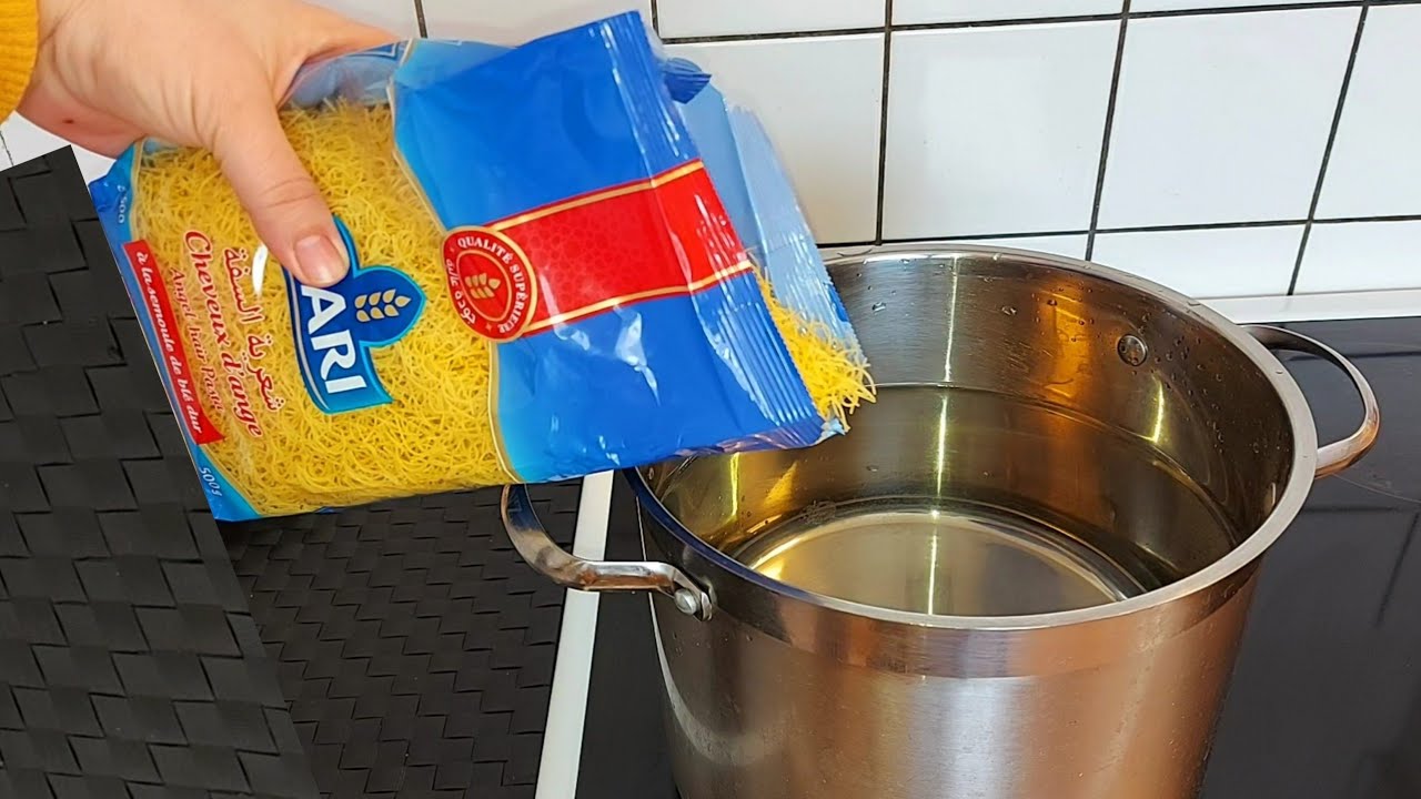 جبت ليك شعرية السفة الطنجرة حضريها في 4 دقايق بدون تعب  ولا اي مجهود