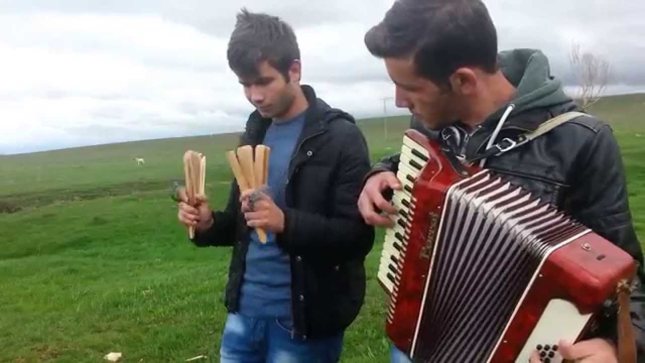 Uzunyayla Kafe, Adige, Circassian