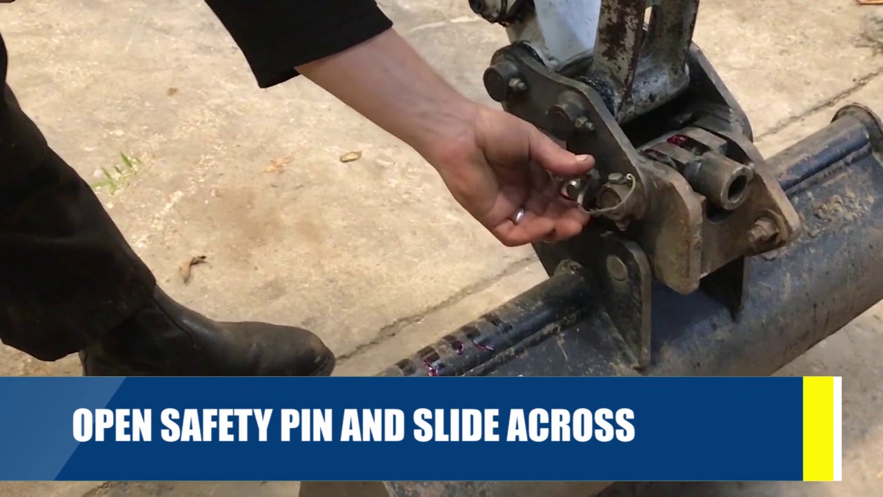 How to use a Manual Quick Hitch - Jackson Plant Ltd