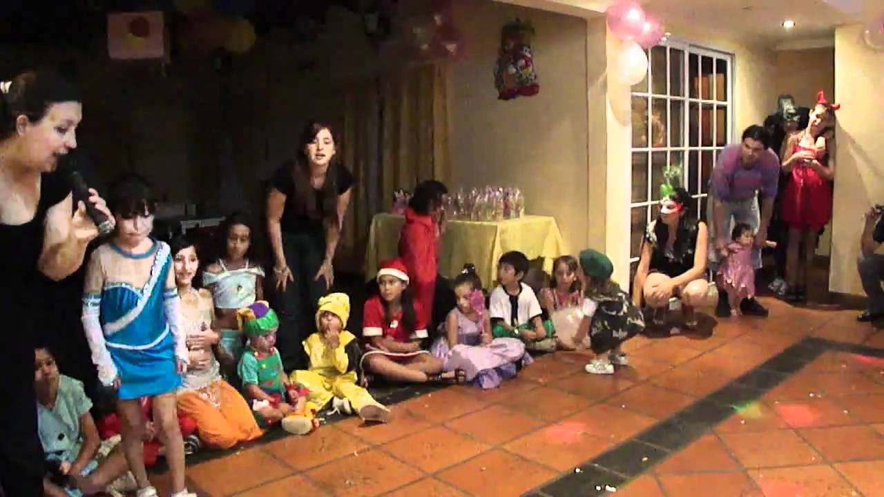 Salón Evaristo´s; Bautiaño de Jazmín: Desfile de Disfraces