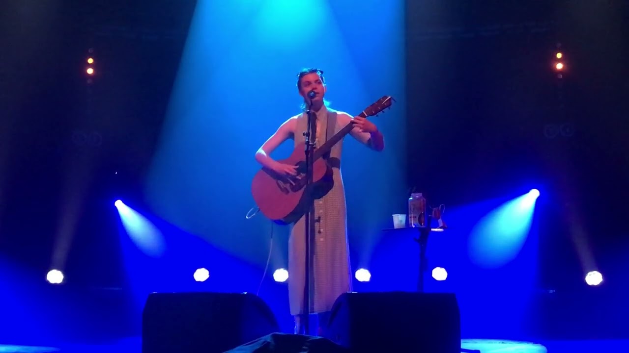 Tomberlin - idkwntht (Live @ Les Nuits Botanique, Brussels on April 27, 2022)