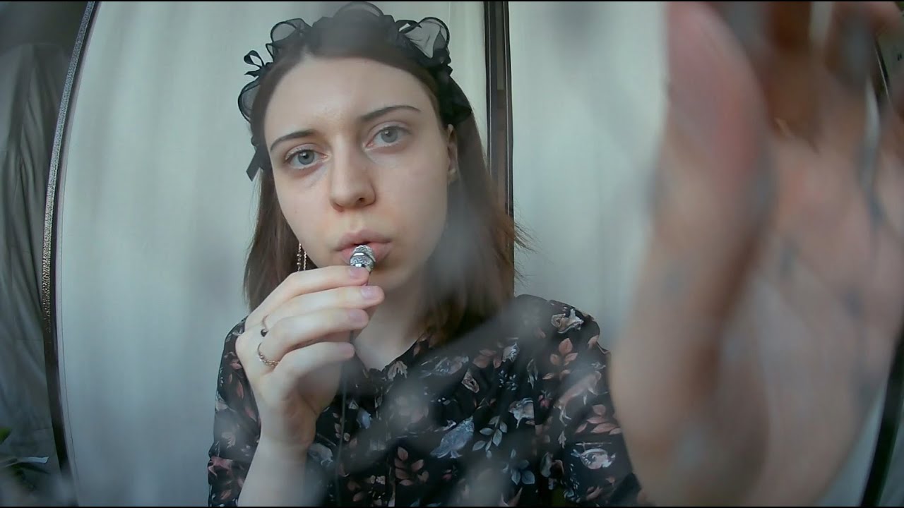 ASMR| Spider web removing & mini mic mouth sounds| Паутинка & звуки рта🕷🕸