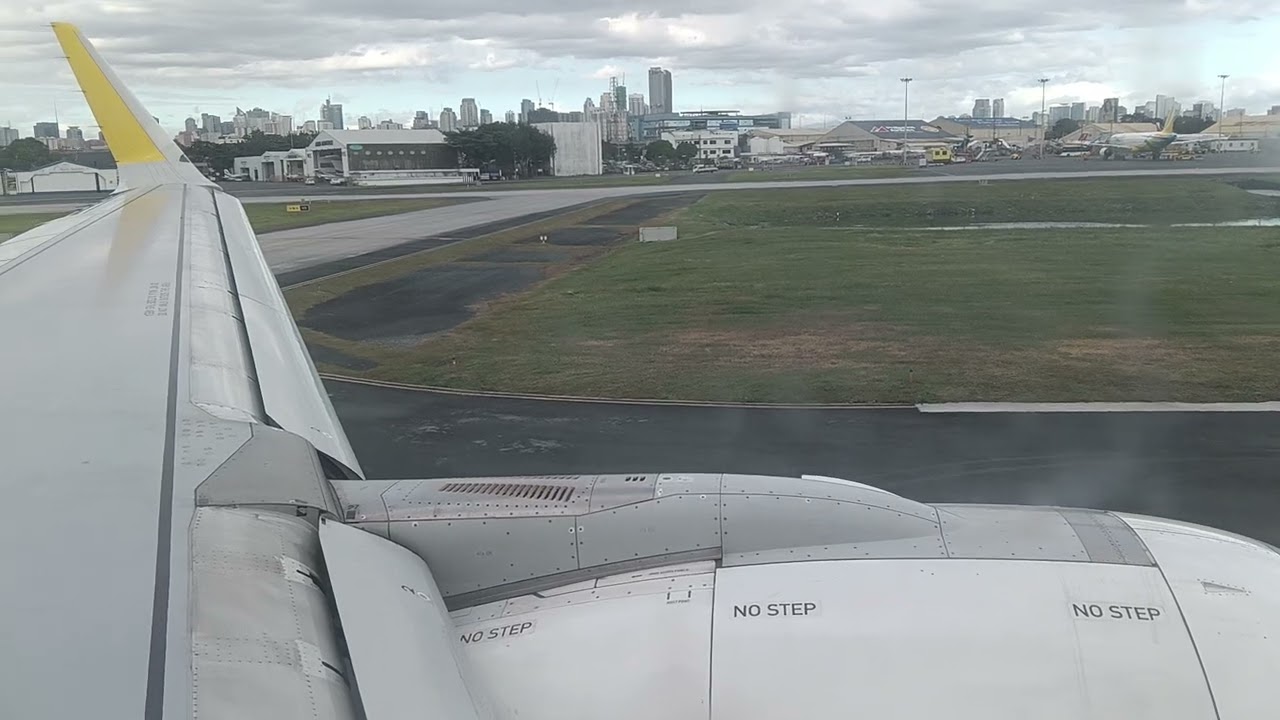 Cebu Pacific Airbus A320Neo line up and takeoff from Manila Philippines