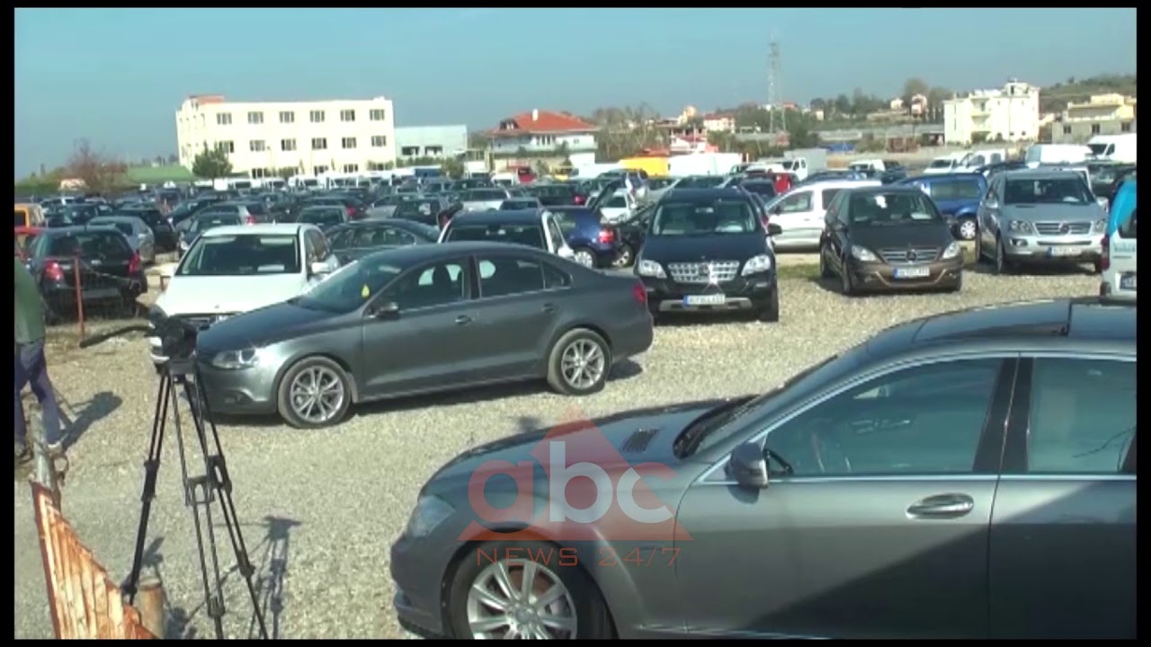Durres, protestojne tregtaret e makinave | ABC News Lajme