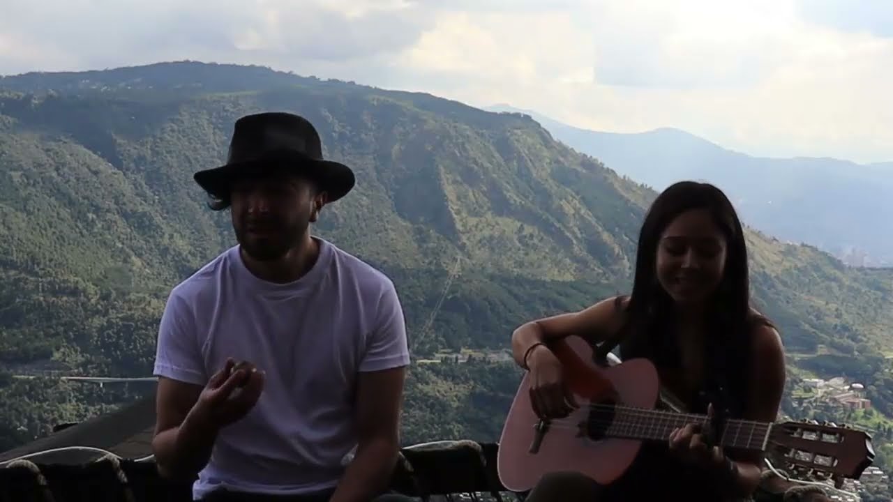 Colibr&iacute; Dorado - Kendal White feat Camilo Figueredo