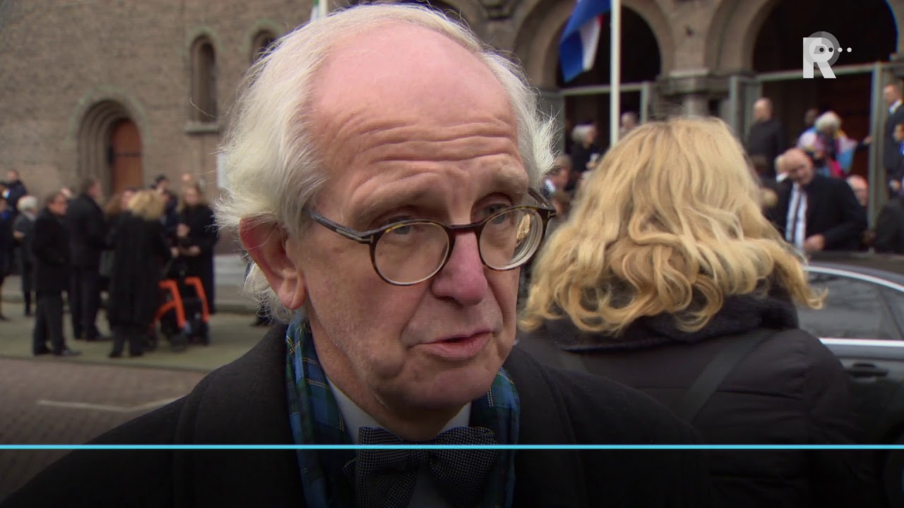 Een woordvoerder van de familie vertelt over uitvaartdienst