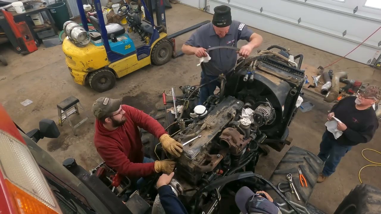 Engine Install Case IH 335 Magnum