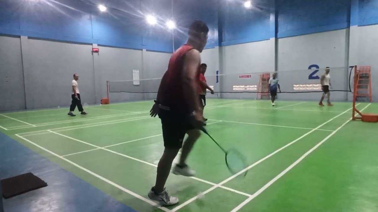 Badminton Laga lanjutan makin panas, gak mau nyerah