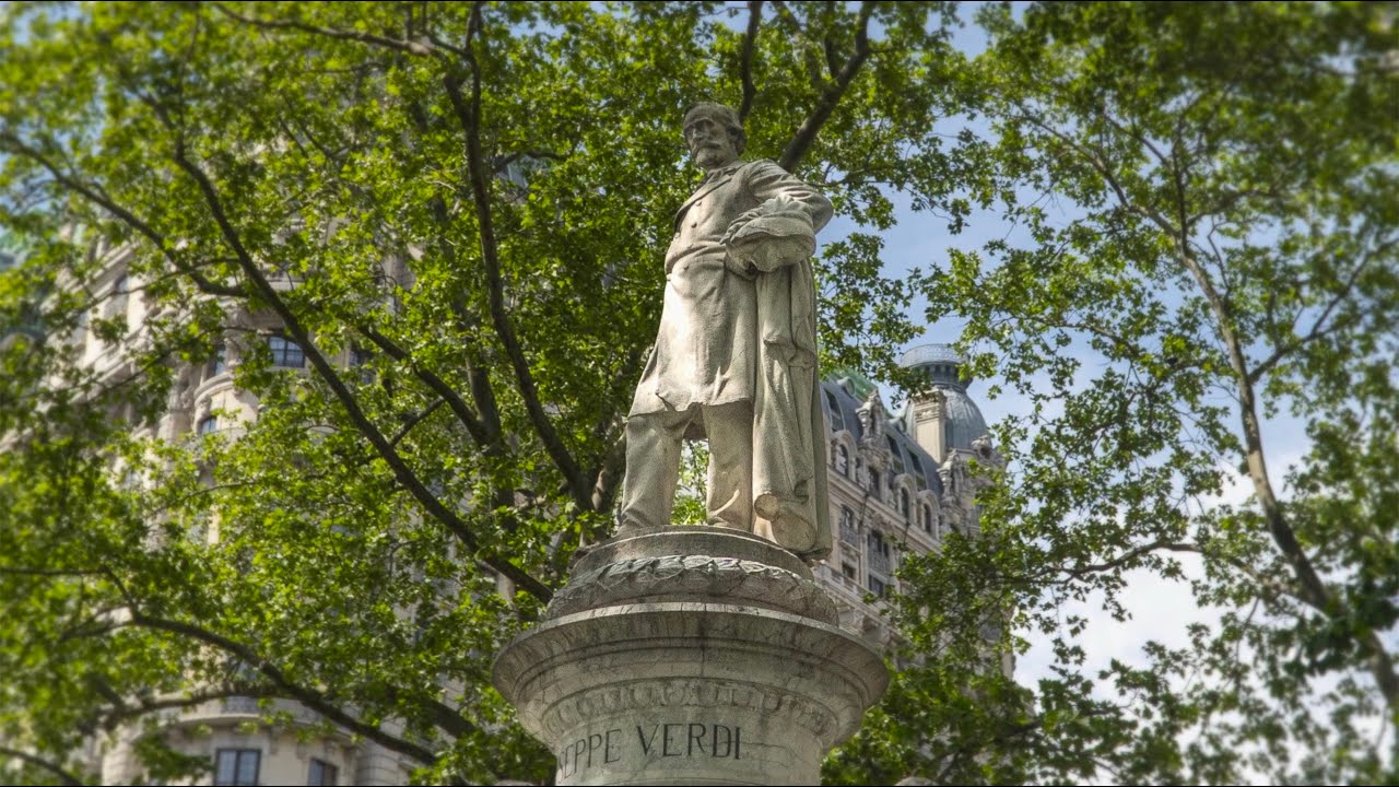 S01E06: The Statue of Verdi (Verdi Square)