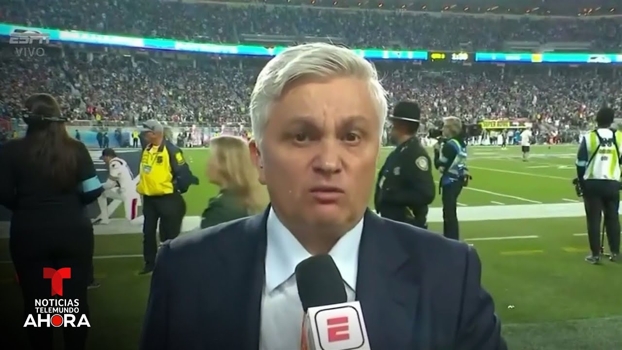Comentarista de ESPN se conmueve tras el show de Bad Bunny en el Super Bowl | Noticias Telemundo