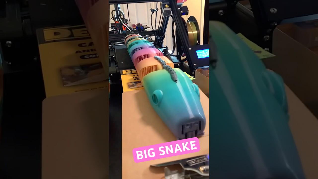 I 3D printed a slithery snake! 🐍 #3dprinting