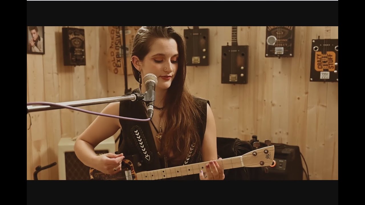 La minute sauvage #1 PersonaI Jesus  Cigar Box Guitar