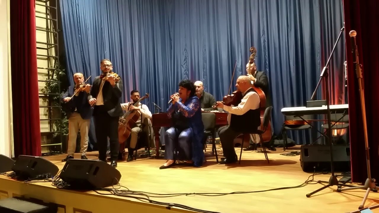 Bangó Margit & Lajos Sárközi Jr. - Halgató & Csardás