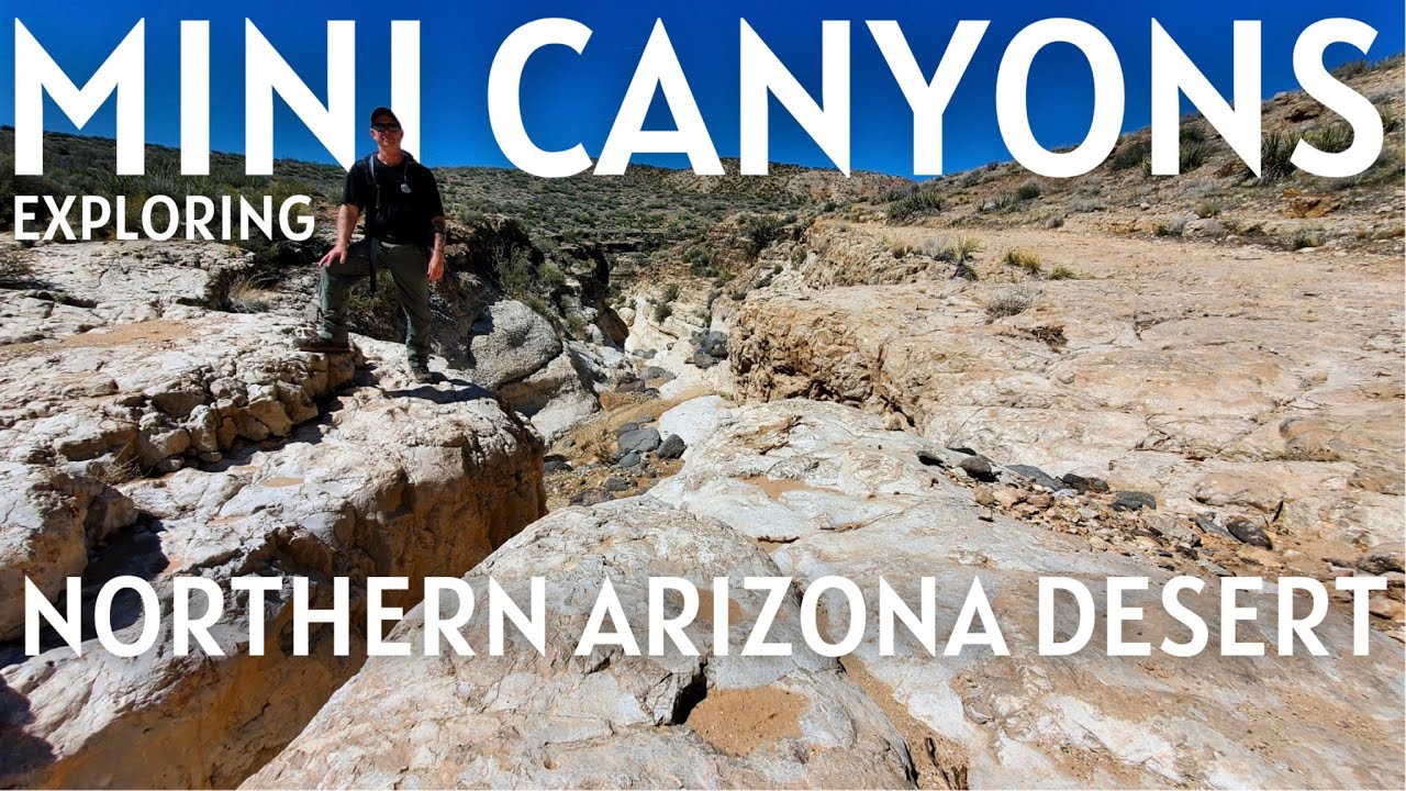 Exploring Mini Canyons, Northern Arizona Desert