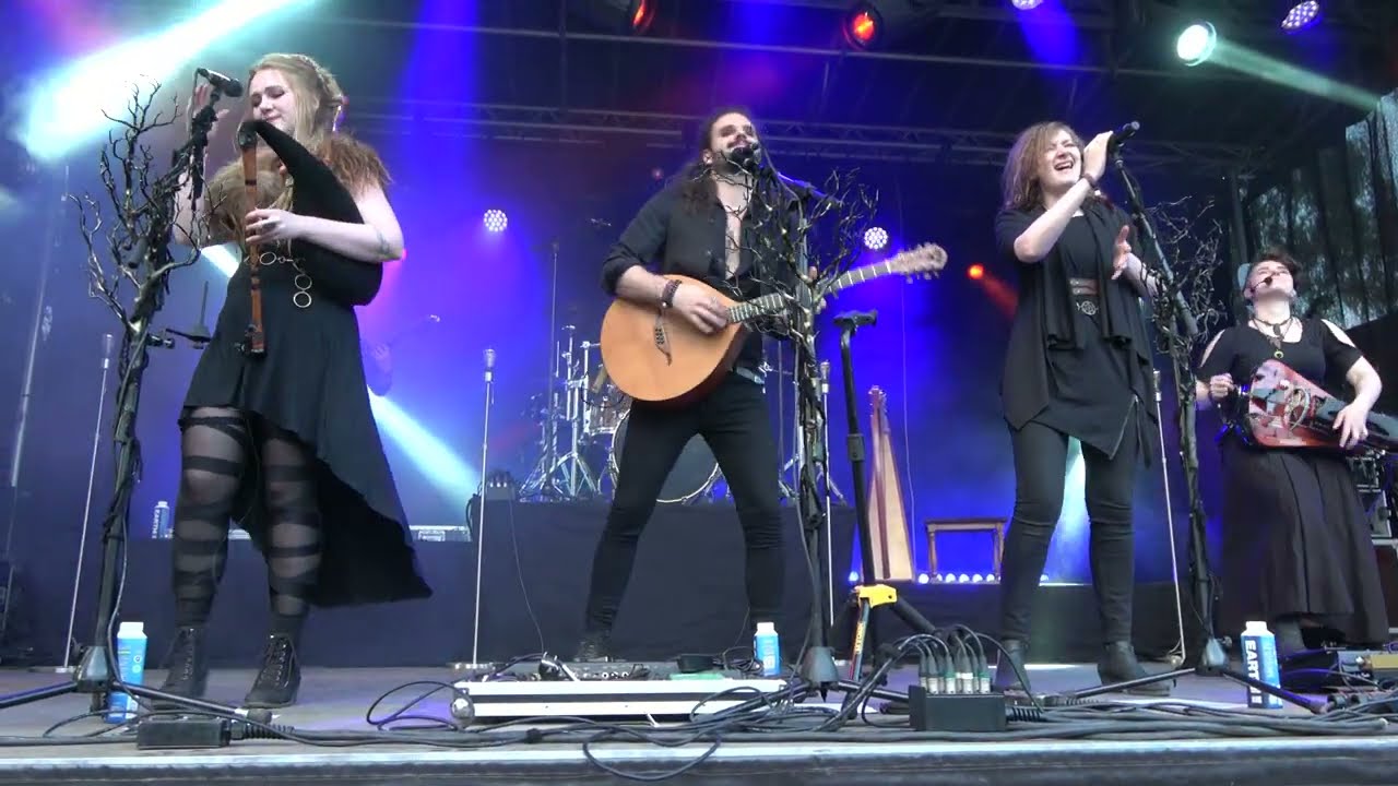 WaldKauz * Walking the Labyrinth - Castlefest 2022 (1) 4K