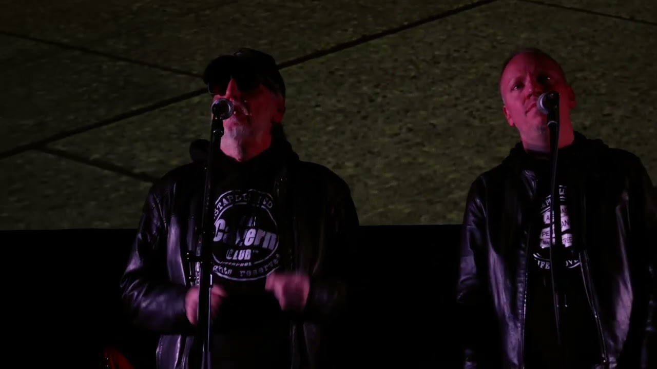 Uptown (Cover)_ Bernd & Dennis Gilbert