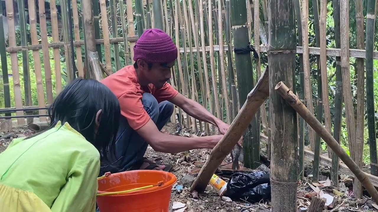 Bakar ikan di saung baru nya jarambah yang baru 80% adem sekali baraya 