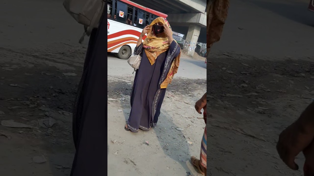 হাশবেন১০০% ময়মনসিংহ গাড়ির হেলপার জাত্রির সাথে কি করে একবার ভিডিওটা লাষ্ট পর্যন্ত দেখোন আর হাশেন।