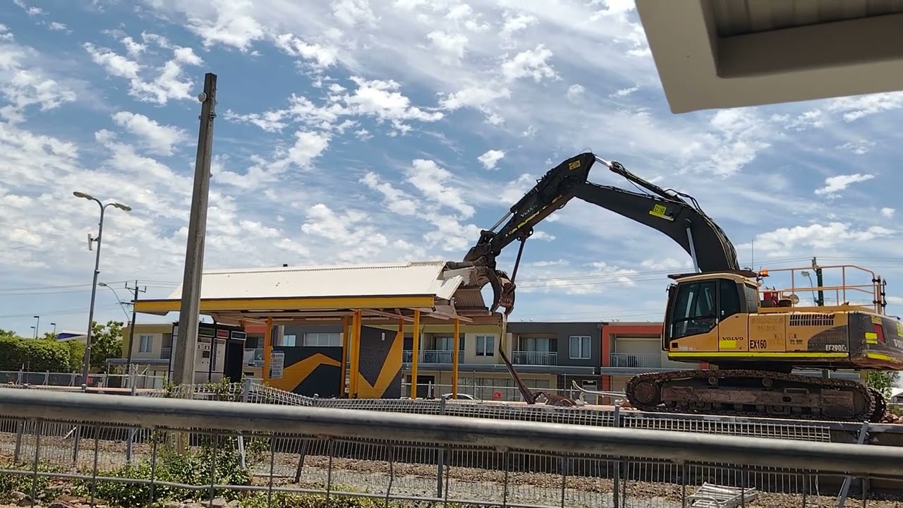 Queens Park Station Main Demolition