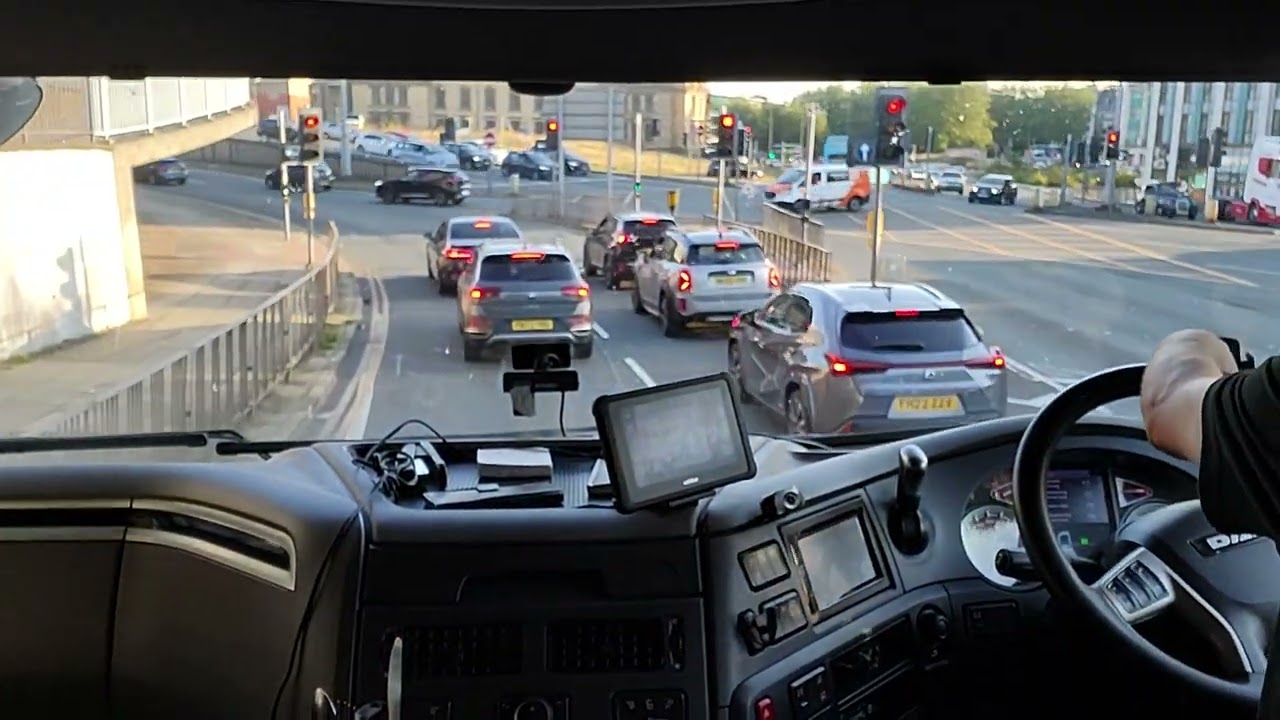 LGV/HGV Cockpit View Birkenhead Liverpool to Burtonwood services M62