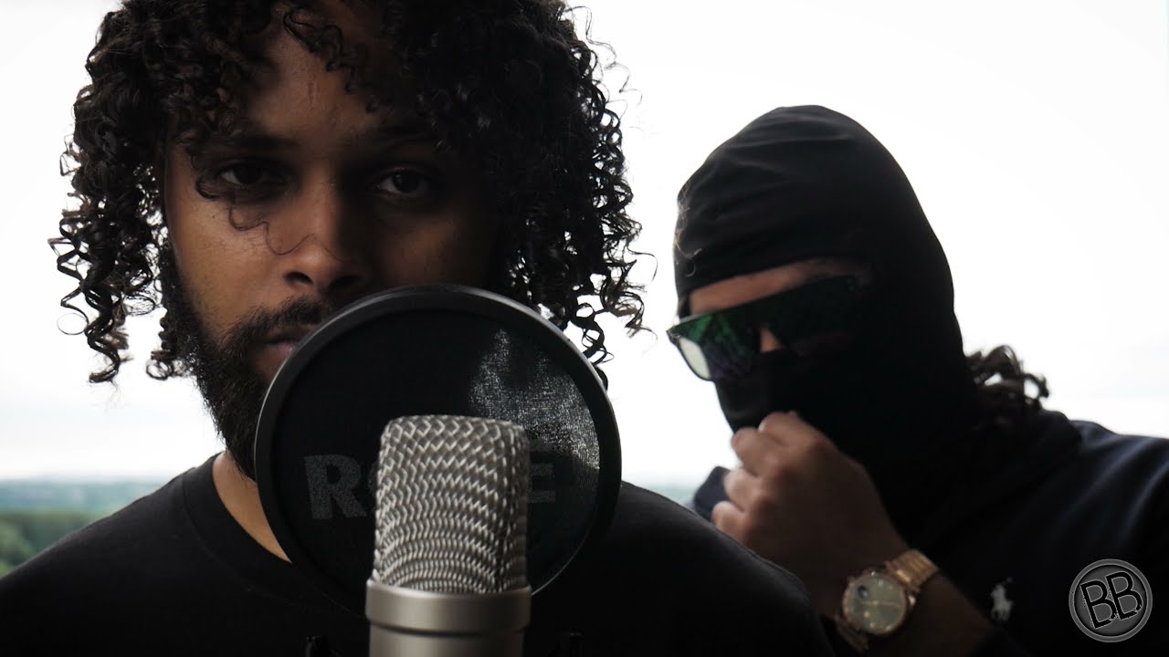 Skizz | Balcony Barzz Freestyle With @Legendarykeyzz