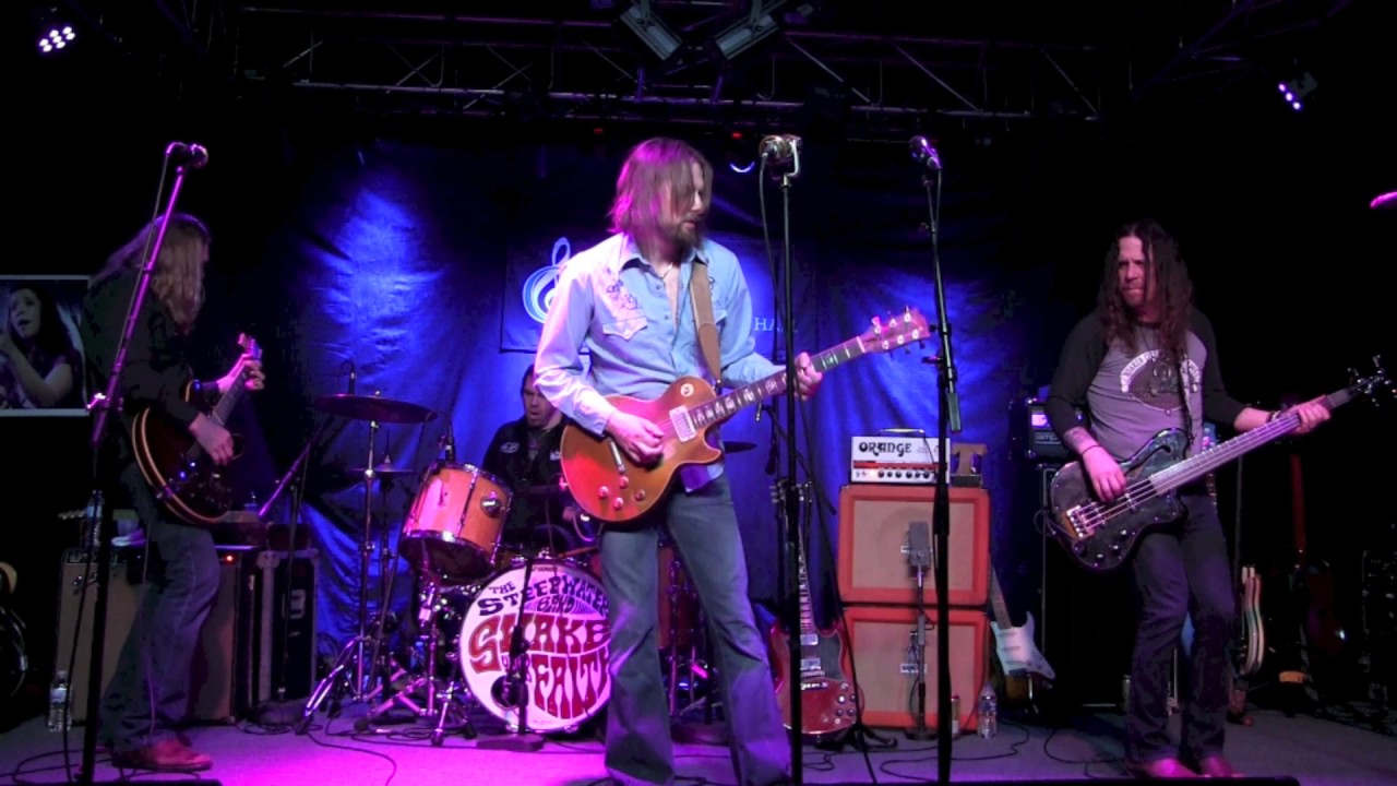 ''CINNAMON GIRL'' - THE STEEPWATER BAND @ Callahan's, March 2017