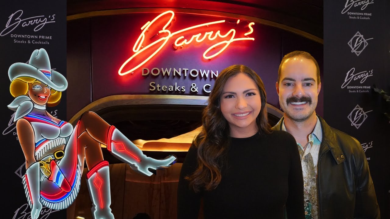 Пообедайте в Barry's Downtown Prime в районе Лас-Вегаса | Очарование старой школы Вегаса в соврем...