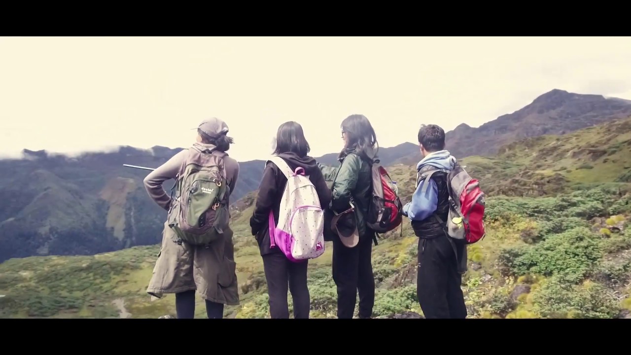PHAJODING: Hiking with my best friends