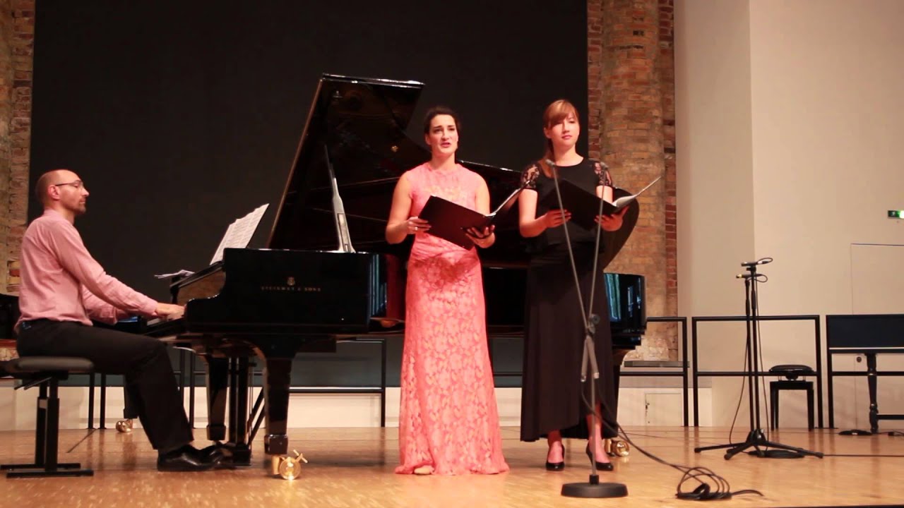 G. Fauré  - Ave Verum (DOMINIKA KOCIS & LUISE LEIN)