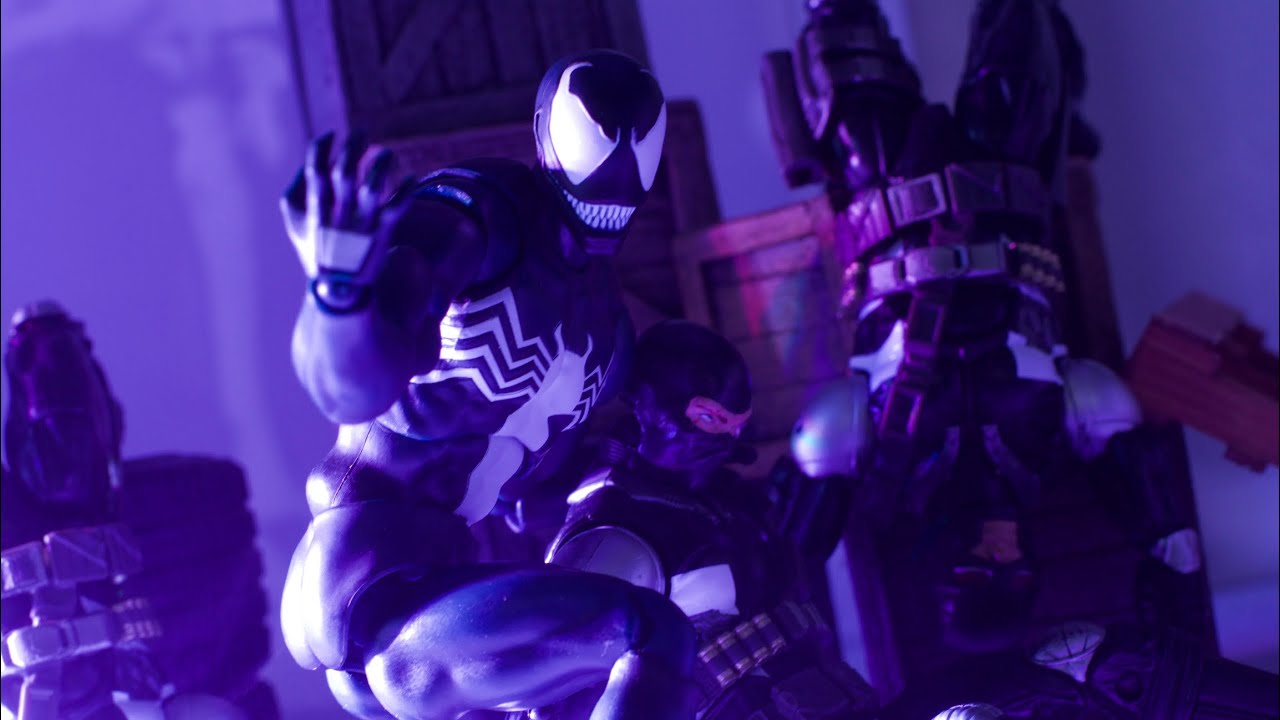 Обзор Medicom Mafex 088 Venom (комикс-версия)