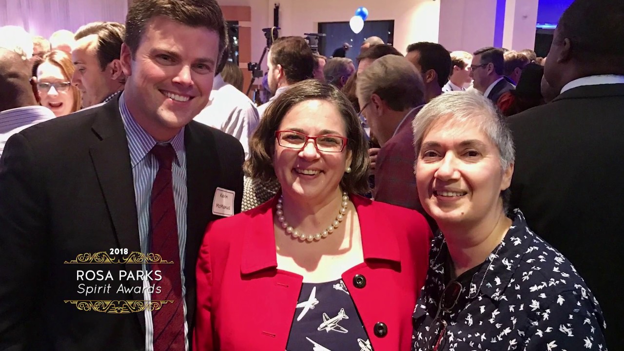 Jolie Justus receives Champion of Transit Award