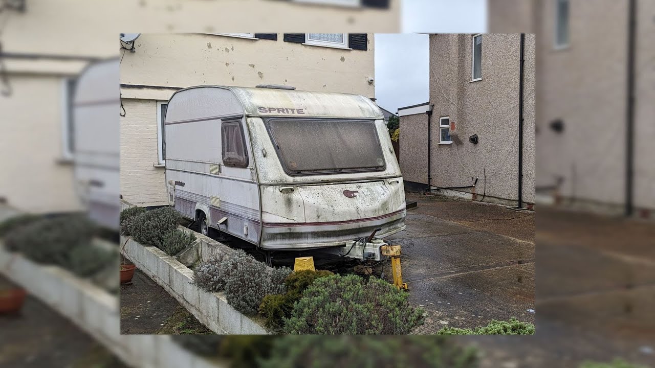 TIMELAPSE: How to dismantle a caravan #Caravans #CaravanSalvage #OddlySatisfying #DoNotTryThisAtHome
