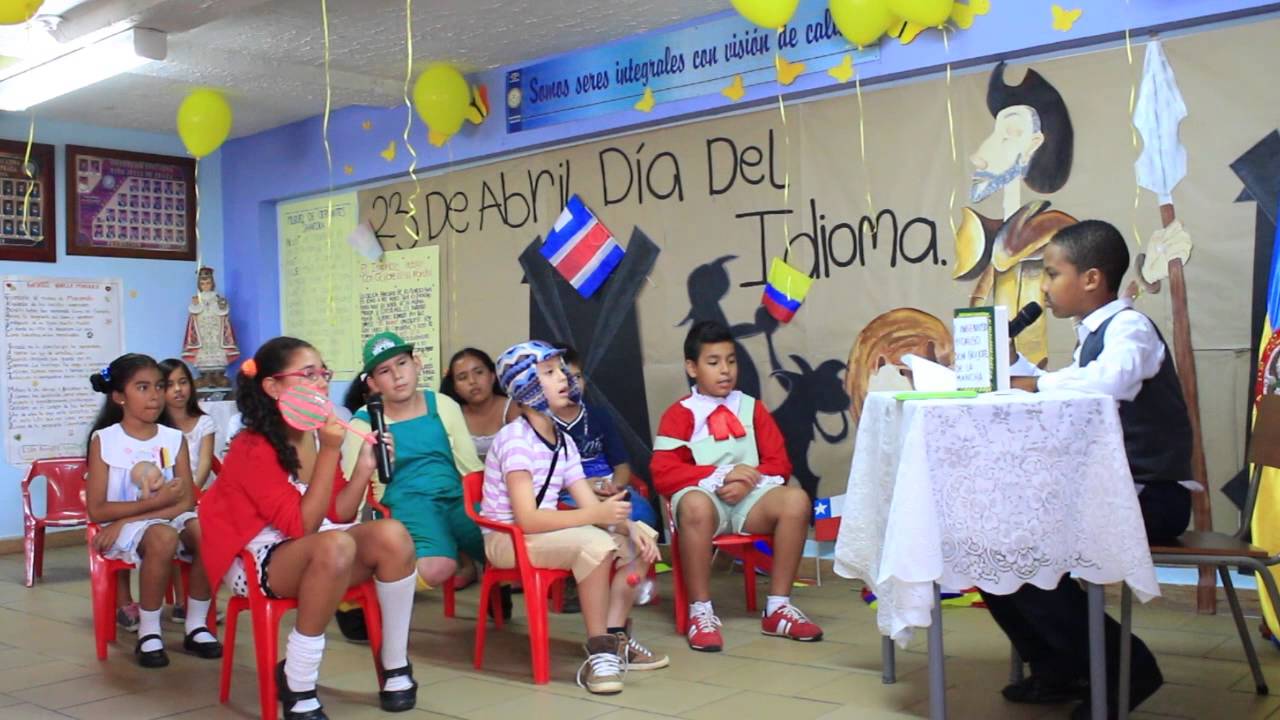 Representación teatral de “El Chavo del 8 en el Día del Idioma”