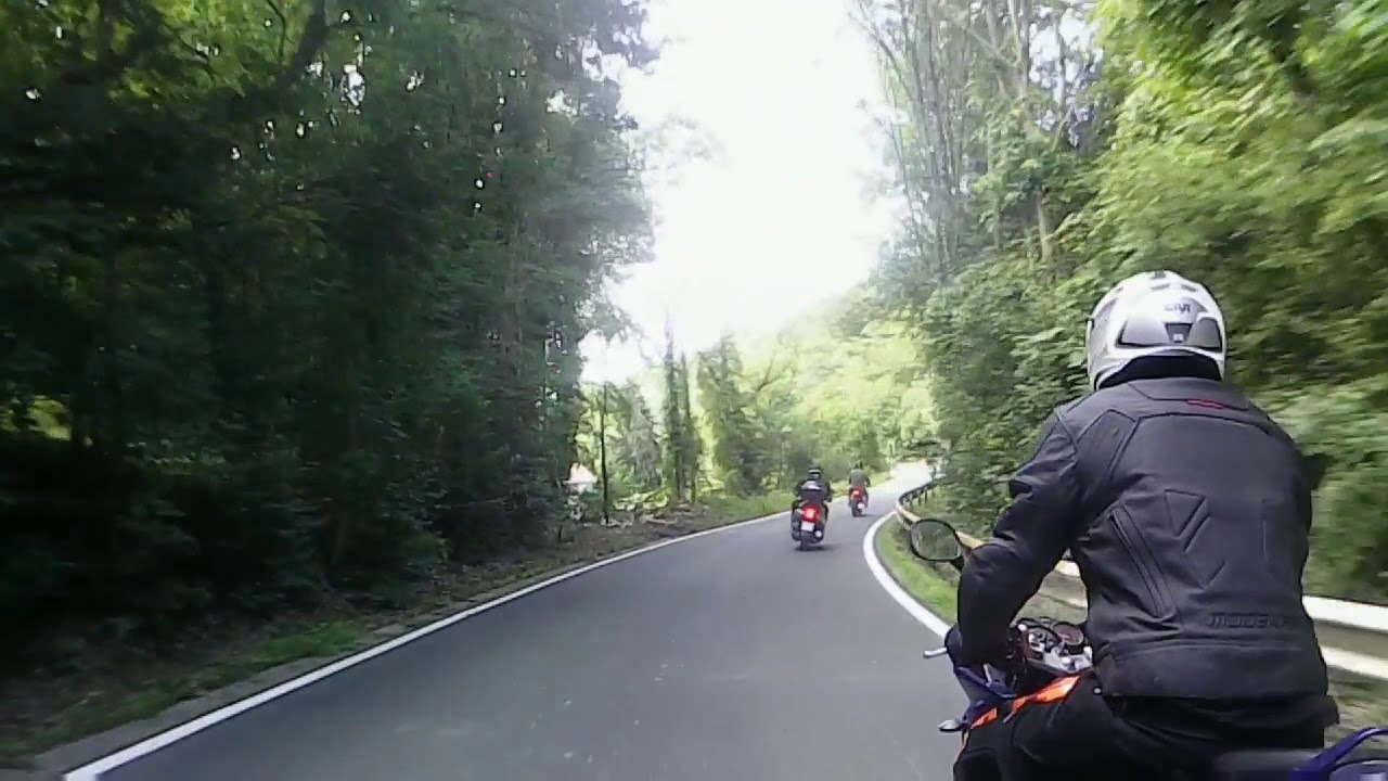 Balade moto 125cc en groupe vallée de la molignée,#cb125r #mt125  #fpsmondial #ktmduke125