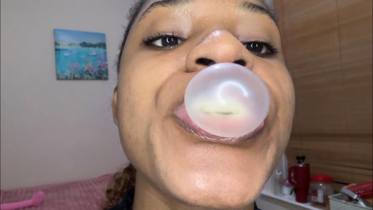 ASMR upclose Gum Chewing with Bubbles ✨