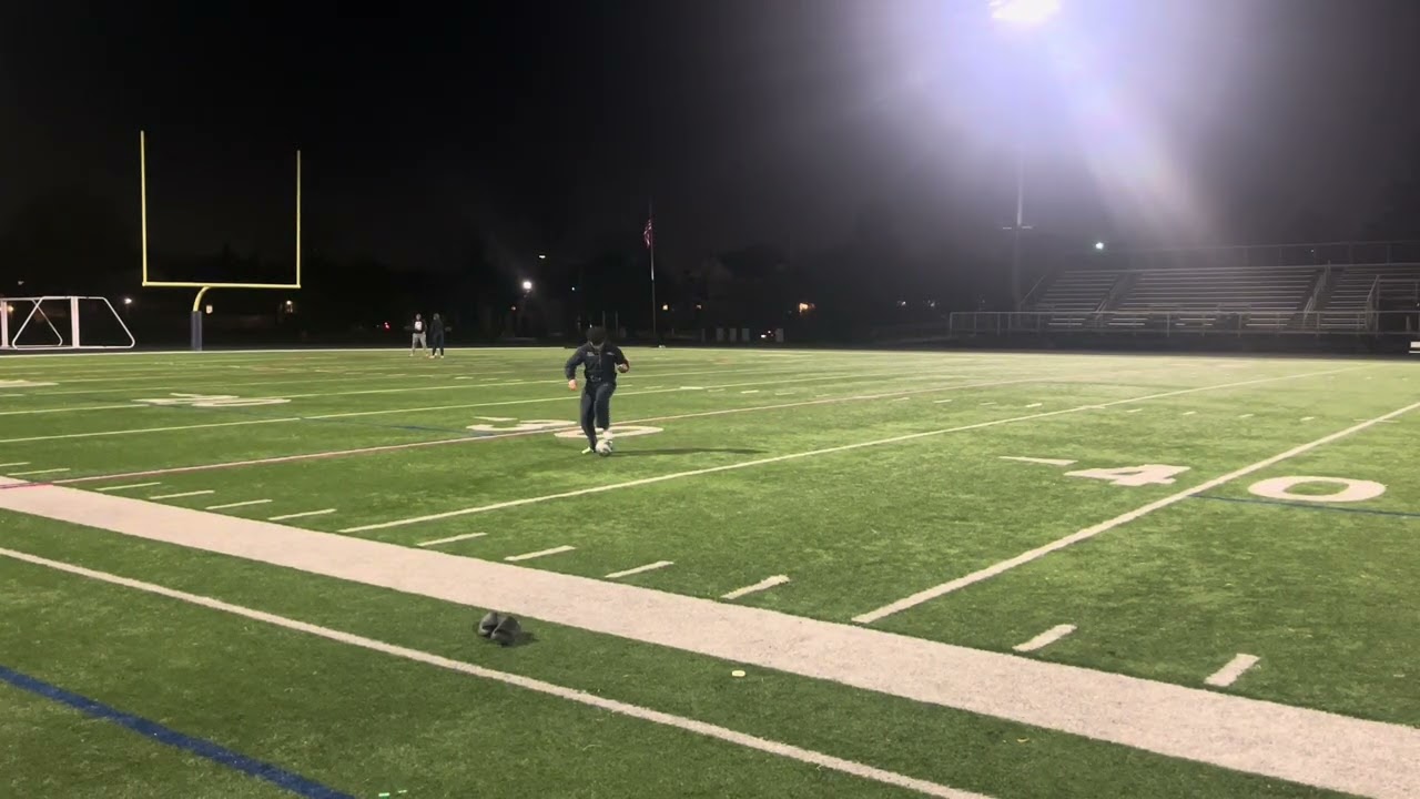 1 min footy sesh in the cold