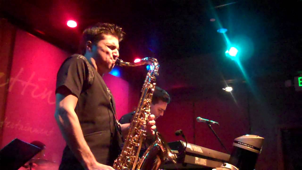 Jonathan Fritzen and Vincent Ingala perform Friday Night live at Spaghettinis