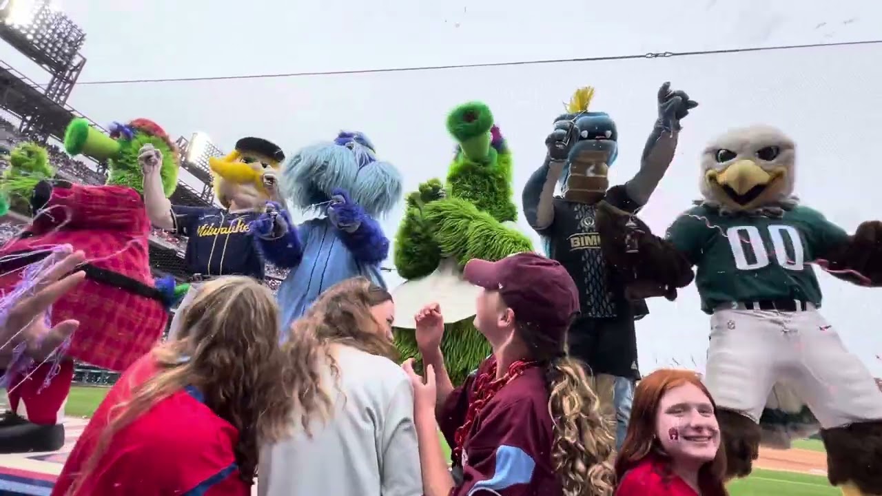 Phillies game April 21 2024 Phanatic birthday