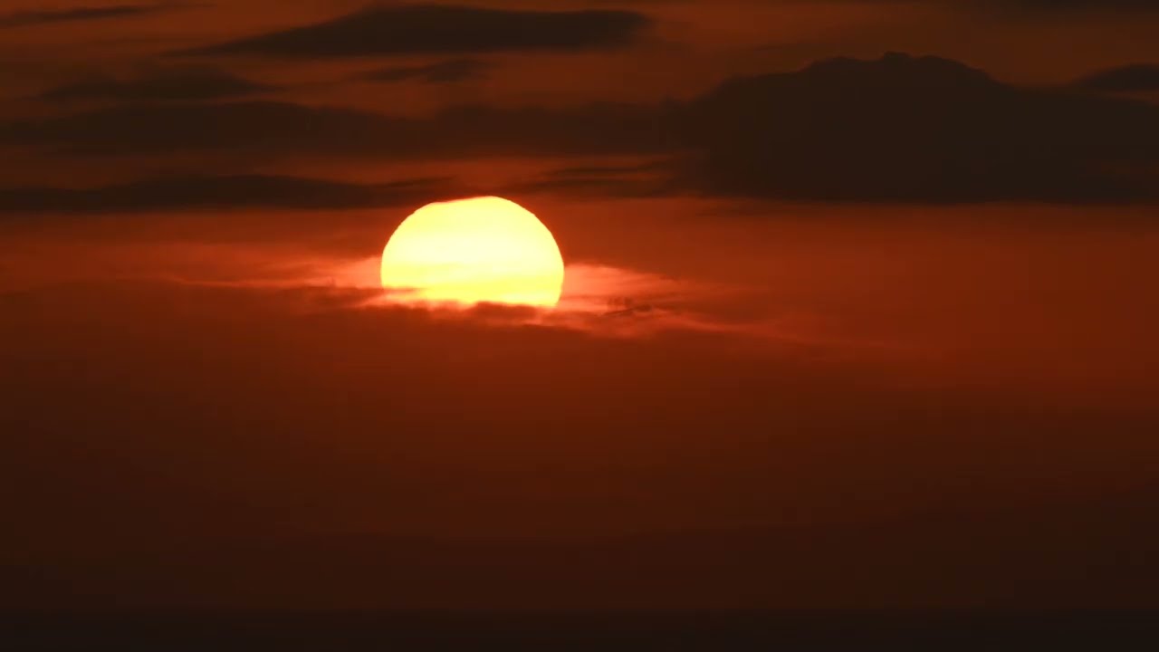 2026年1月18日、鋸南町嶺岡林道近辺からの夕陽
