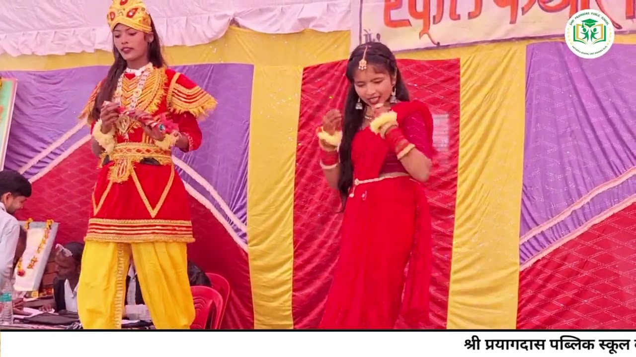 राधा नाचेगी मेरी मुरलियां पे | मैं दीवाना राधे की पायलिया पे | #Viral girl dance 