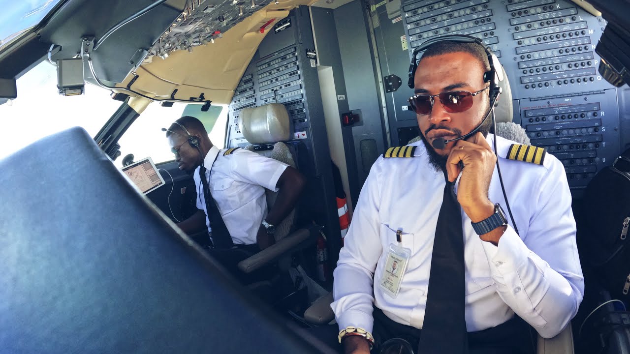 Cockpit View Pilot Monitoring: Landing at N'djili International Airport, #Kinshasa