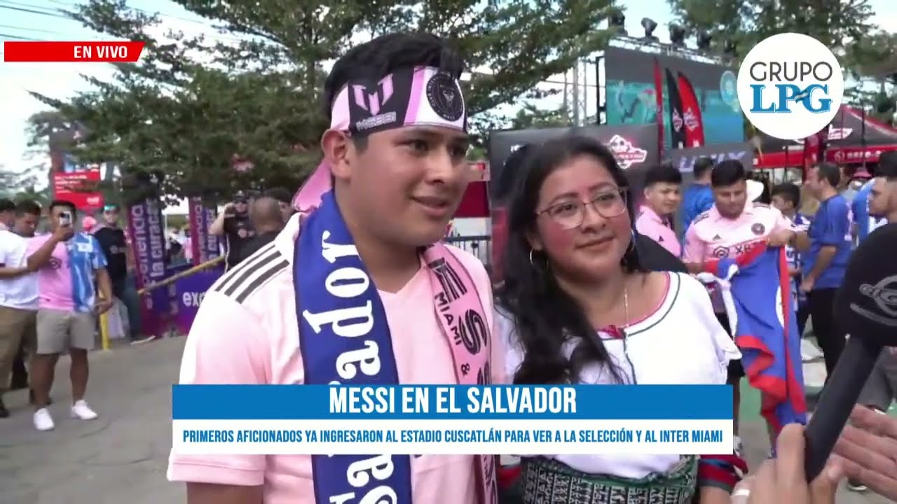 Aficionados llegan al Cuscatlán para ver a la selección ante el Inter Miami de Messi
