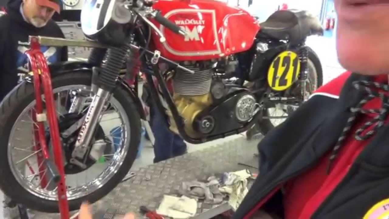 Mike Spike Edwards races a Matchless G50 in Lansdowne at Silverstone vintage classic bikes champion