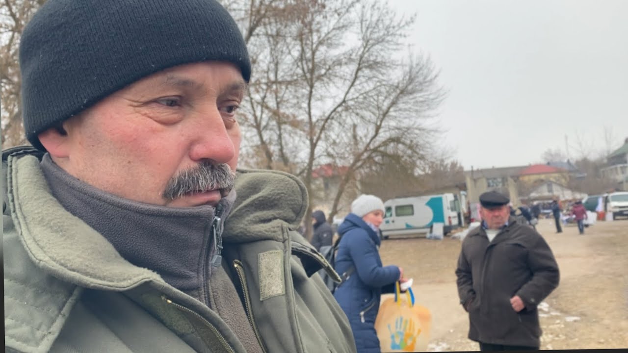 Їздили в ЗАЛІЗЦІ на торговицю .., базар майже порожній ...  // Чому гниє кормовий буряк .?